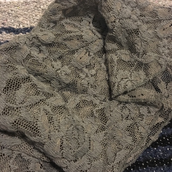 Lace off the shoulder crop top. - Picture 4 of 4